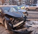 Три автомобиля в результате ДТП раскидало по перекрёстку в Южно-Сахалинске