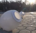 Пьяный водитель разбил фонари уличного освещения на площади Славы в Южно-Сахалинске