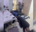 Силовики ворвались в подпольное казино в Южно-Сахалинске: обнародовано видео задержания
