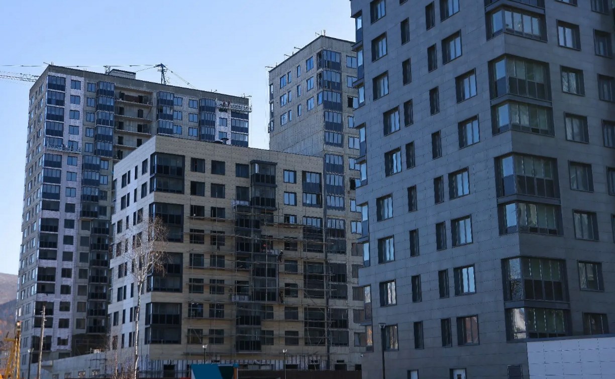 В новом жилом комплексе в Южно-Сахалинске благоустроят набережную