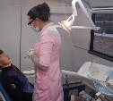 К выездным стоматологам за год обратились больше 2 тысяч сахалинцев