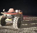 На Сахалине вездеход насмерть переехал двух женщин на берегу моря