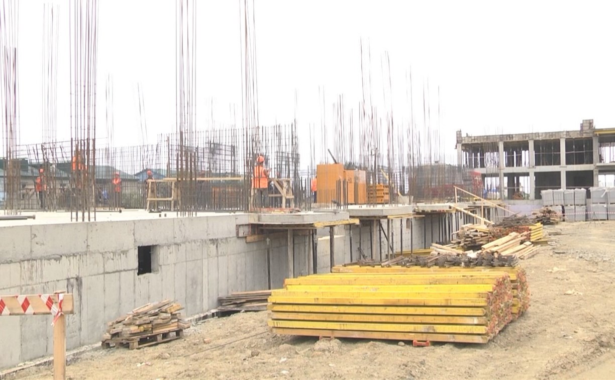 На Сахалине строят третье по дороговизне жилье в стране