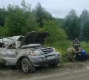 "Сотрудники МЧС проводят реанимацию водителю": в Корсаковском районе произошла сильная авария 