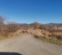 Сахалинцы обнаружили засыпанный съезд с трассы в сторону Сокола
