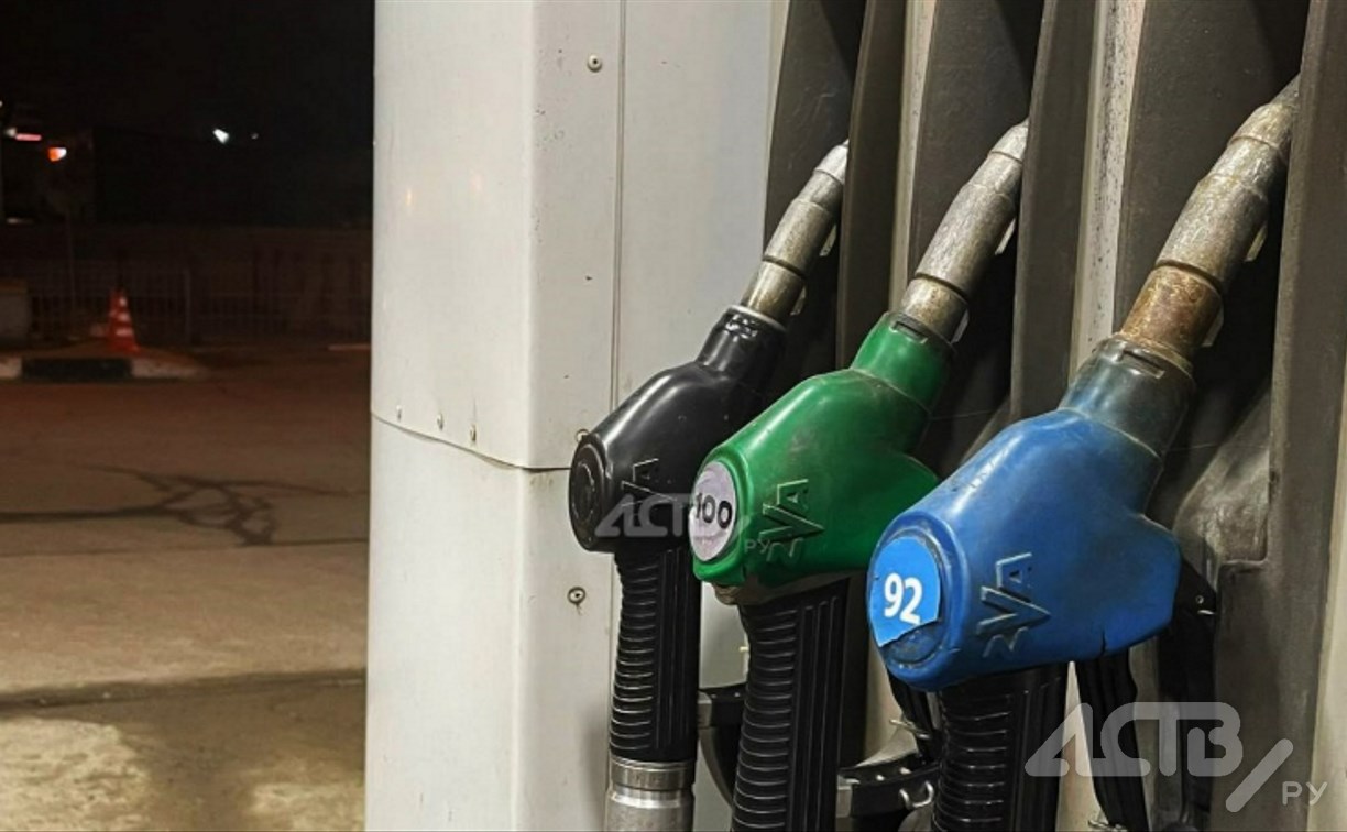 Водитель в Углегорске "заправил" товарища на 1,2 млн рублей за счёт своего работодателя