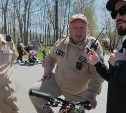 Самокатчики захватили Южно-Сахалинск: горожане высказались о главной транспортной проблеме сезона