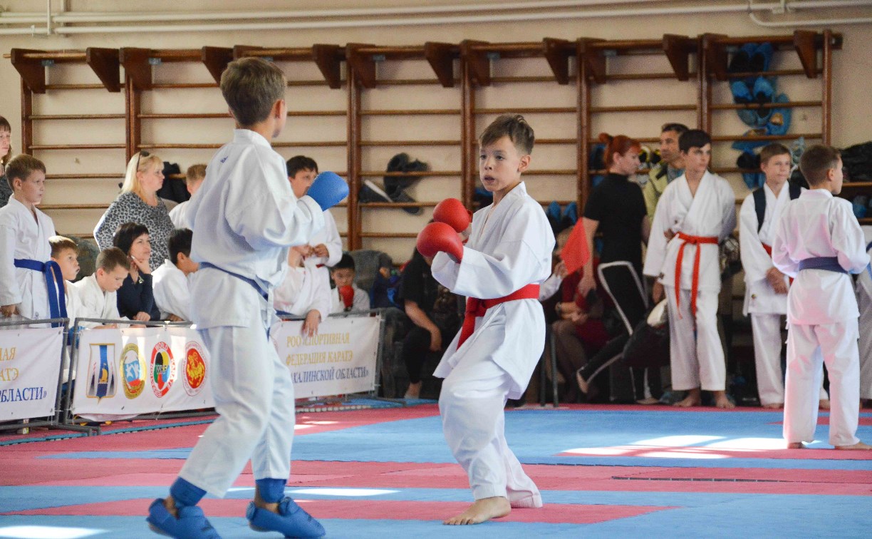 Три сотни юных каратистов сразились за медали турнира в Южно-Сахалинске