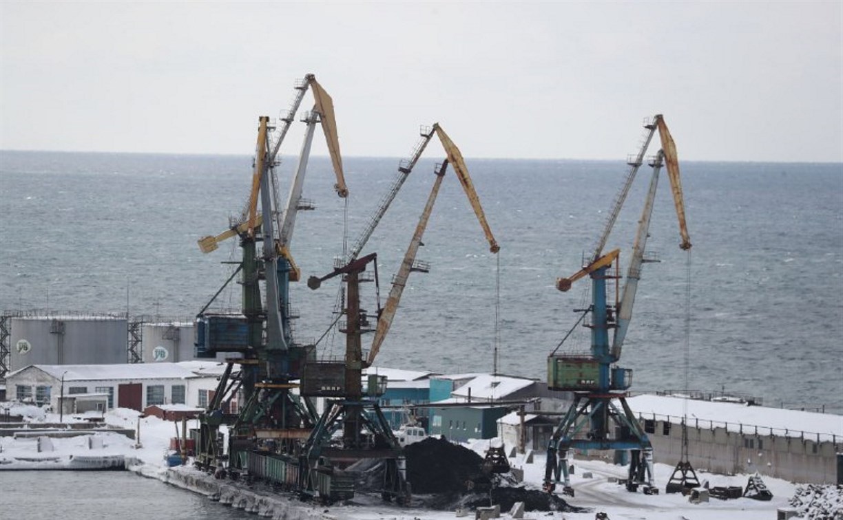 Сахалинский минтранс ставит пост контроля в Холмском порту