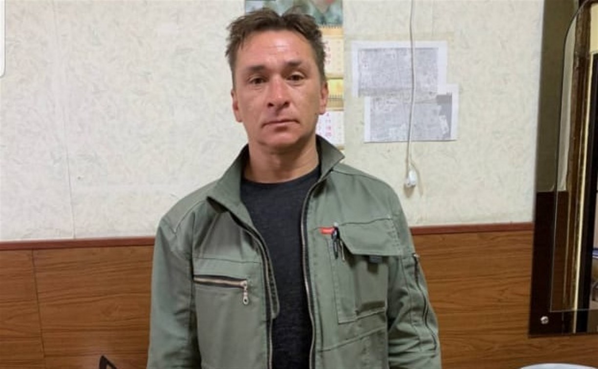 Подозреваемого в краже телефона ищут в Южно-Сахалинске