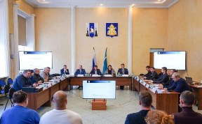 Политика и экономика