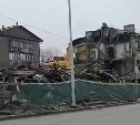 "Наконец-то": в Южно-Сахалинске приступили к сносу "самых страшных многоэтажек"