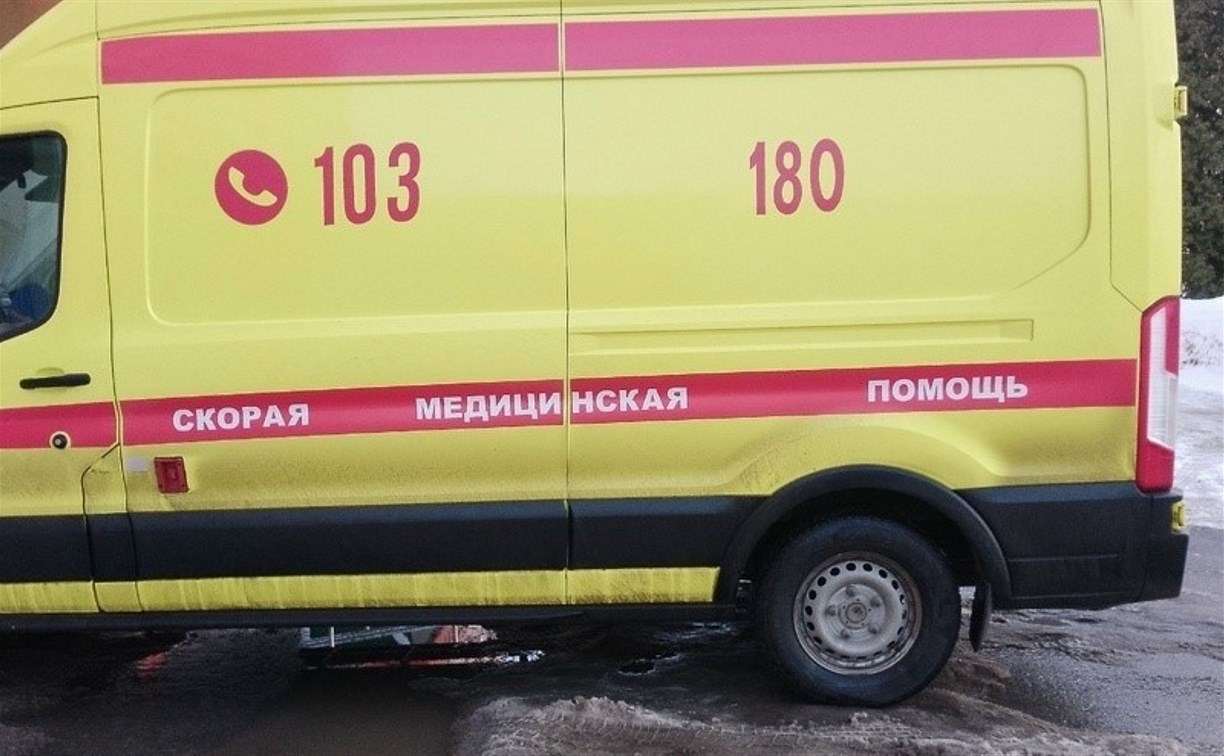 Пьяные на заправке жестоко избили водителя автобуса в Южно-Сахалинске