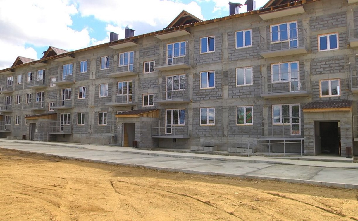 Три новых дома построят в Смирных до конца года