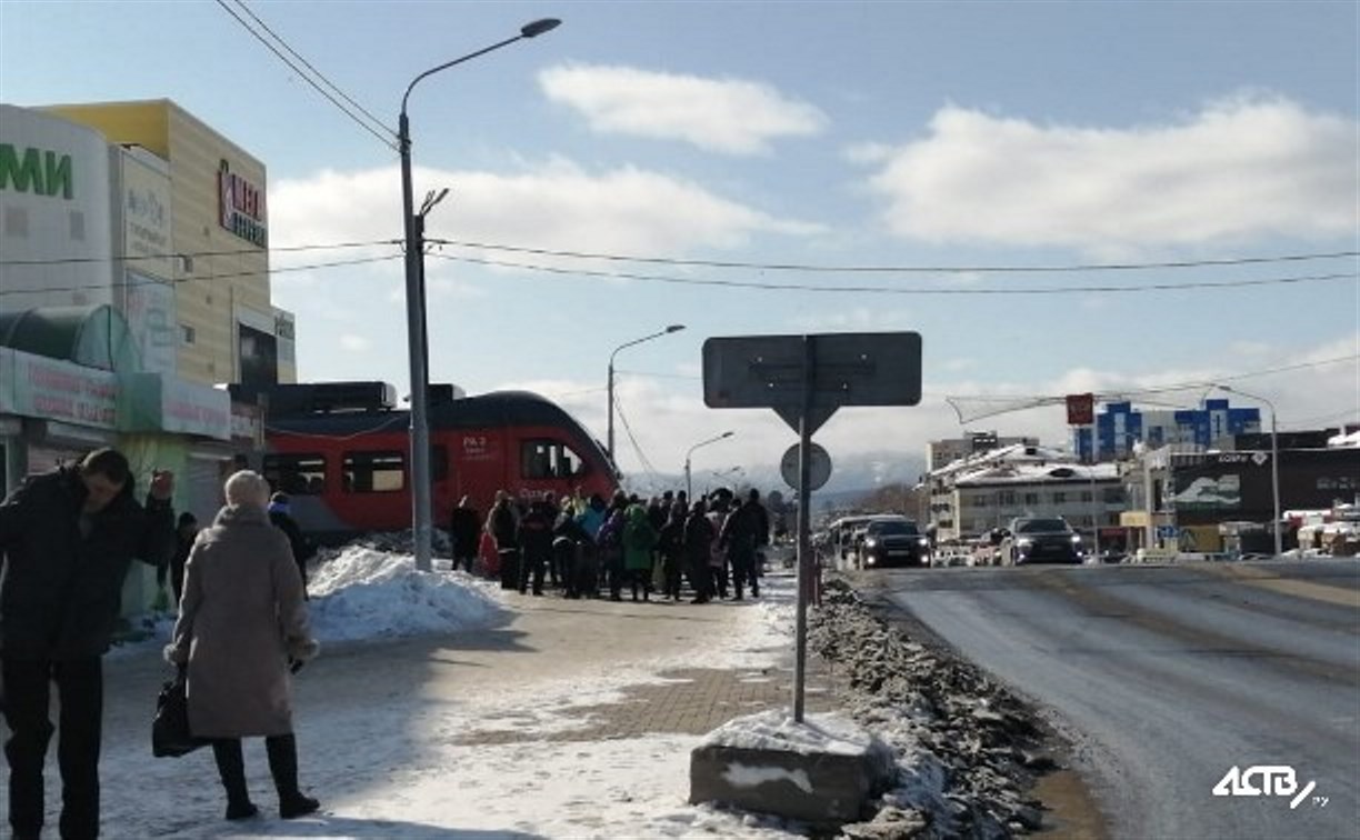 Транспортная прокуратура нашла нарушения на ж/д переездах в Южно-Сахалинске