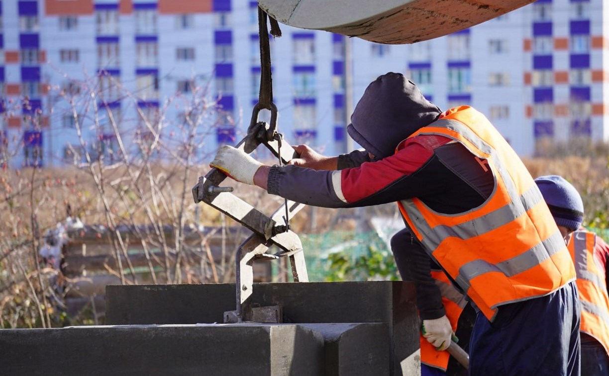 Новые остановочные павильоны устанавливают в Троицком Новые остановочные павильоны устанавливают в Троицком