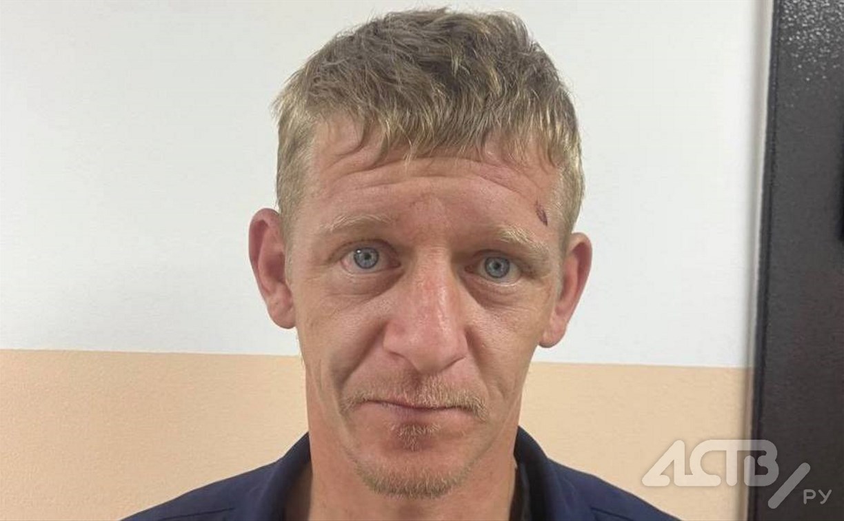 Подозреваемого в управлении авто в нетрезвом состоянии ищет полиция Южно-Сахалинска