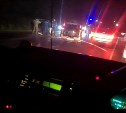 Сразу пять автомобилей столкнулись ночью на юге Сахалина