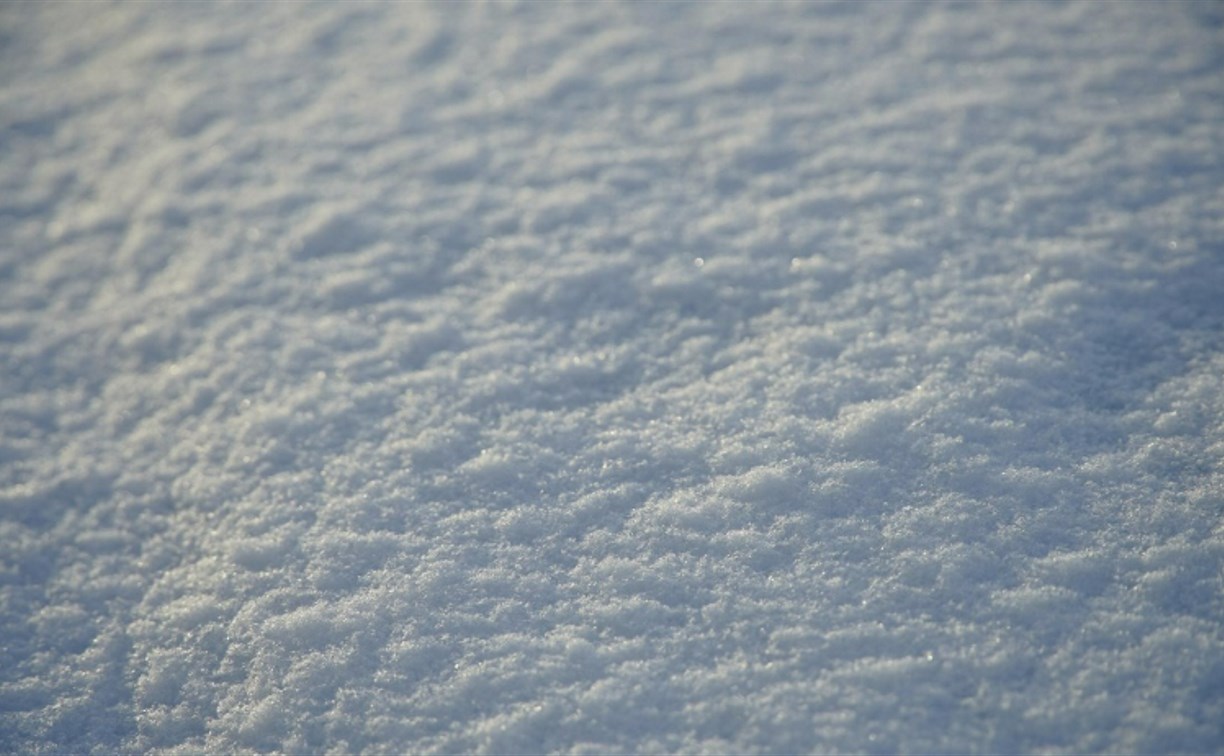 Погода позволила возобновить движение на нескольких участках трасс на Сахалине
