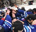 За хоккейную команду «Сахалин» продолжат играть 15 спортсменов