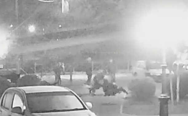Драка ранним утром в Южно-Сахалинске закончилась ножевым ранением