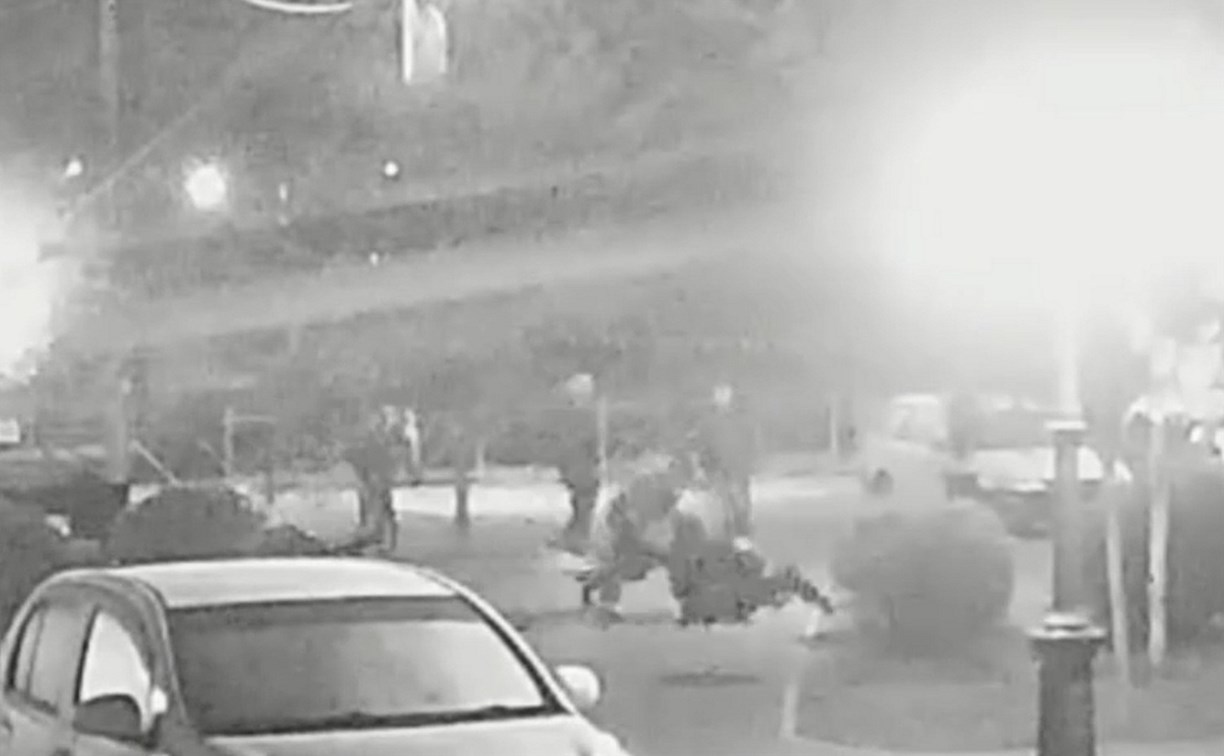 Драка ранним утром в Южно-Сахалинске закончилась ножевым ранением 