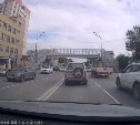 В Южно-Сахалинске внедорожник собрал "комбо" нарушений, пока инспекторы ДПС эвакуировали авто