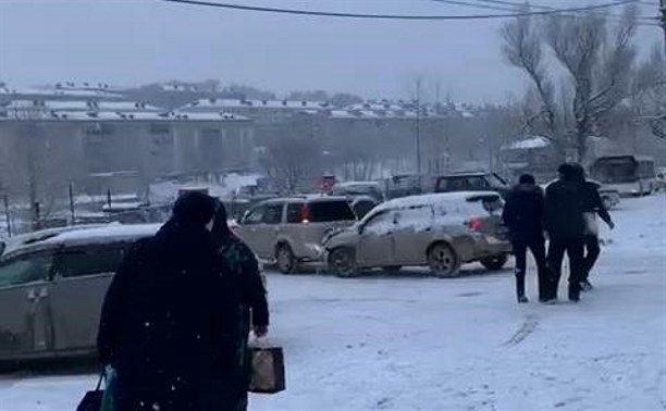 Несколько машин столкнулись в Корсакове