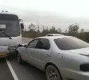Легковой автомобиль врезался в рейсовый автобус на юге Сахалина