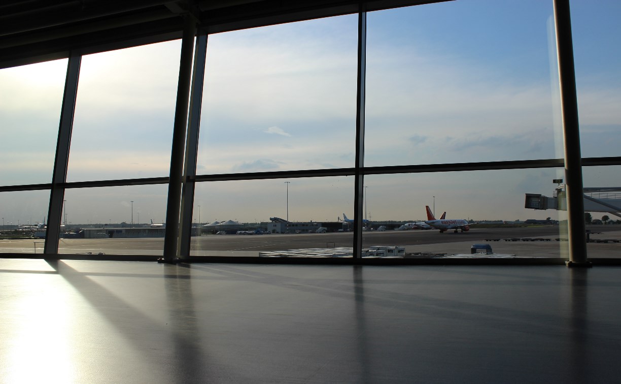 Московский самолёт задерживается в пути на Сахалин