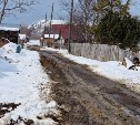 "Очень много грязи": мэр проверил состояние дороги в Горнозаводске, на которую пожаловались сельчане