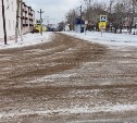 Сотни кубометров песка подготовили в Томаринском районе для устранения гололеда
