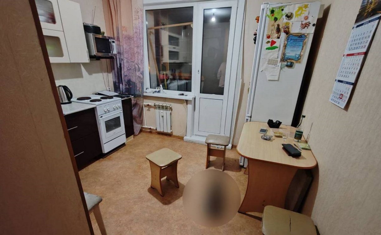 Сахалинка чуть до смерти не забила знакомого ножницами