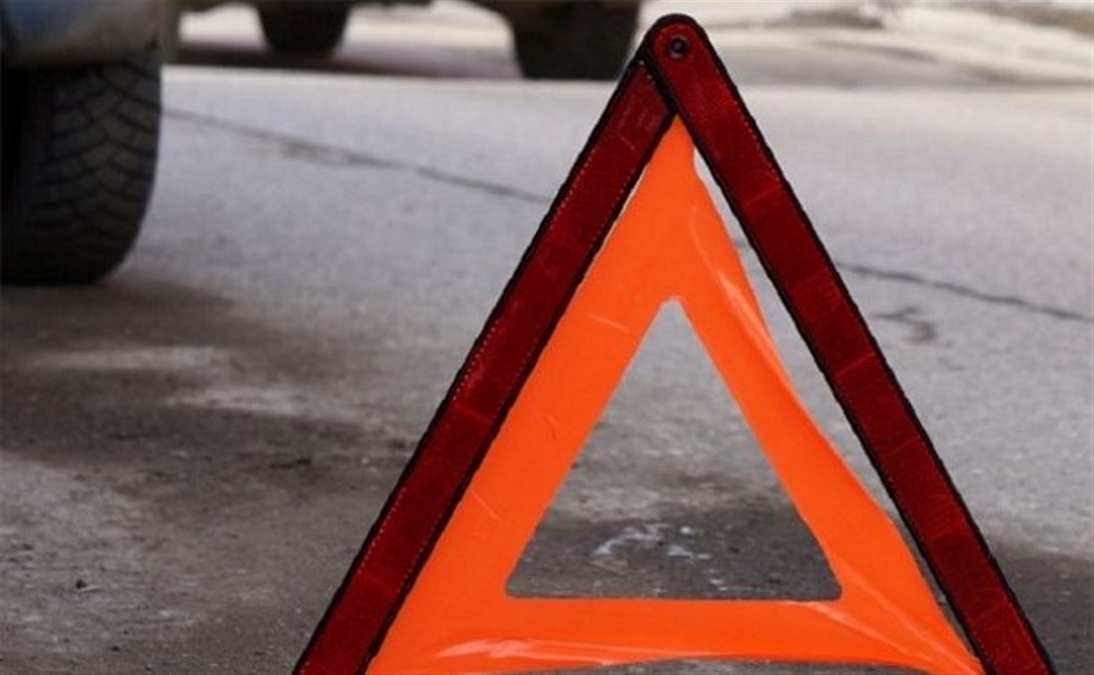 Toyota Camry сбила пешехода в Южно-Сахалинске