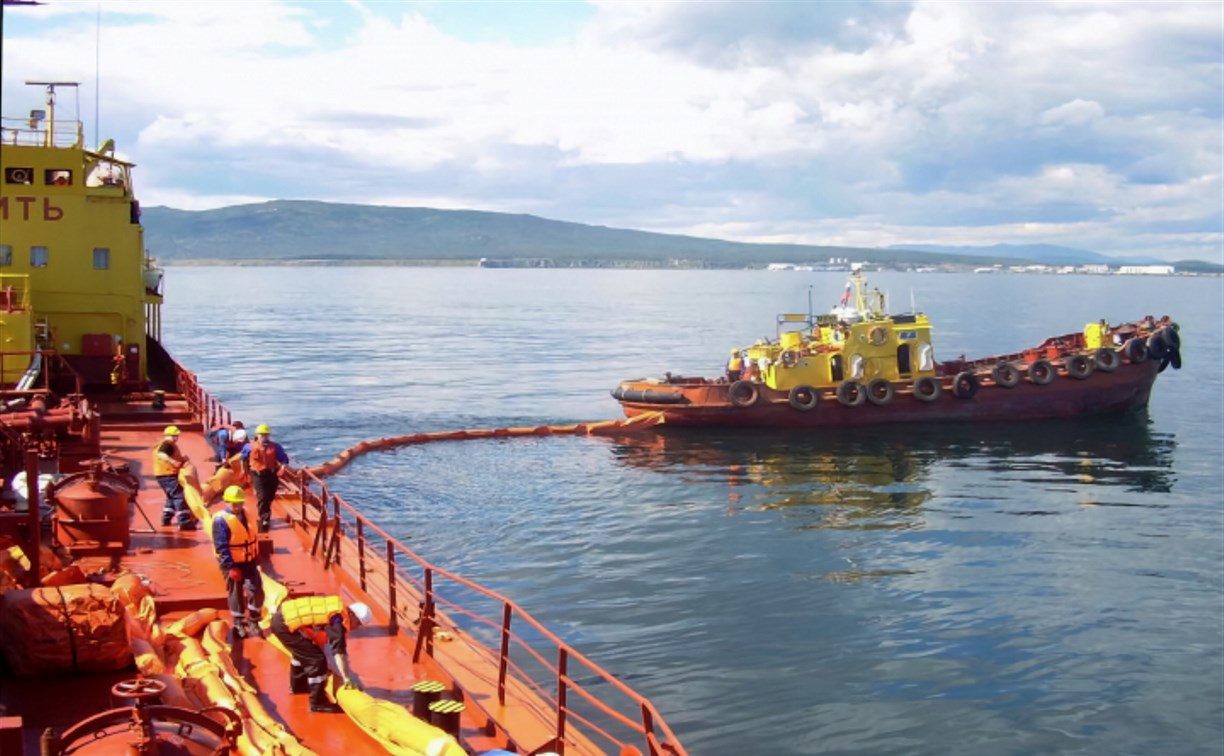 Предприятие по сбору и очистке загрязнённых вод с транспортных судов открыли на Сахалине