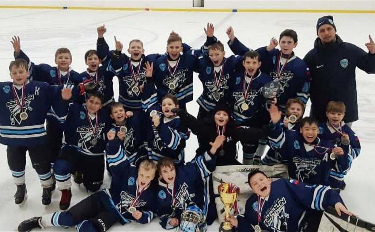 Юные сахалинские хоккеисты выиграли турнир в Челябинске