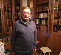 Почти 800 книг передал профессор МГУ сахалинскому музею книги Чехова