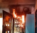 В Тымовском воспламенился электрощиток в многоквартирном доме
