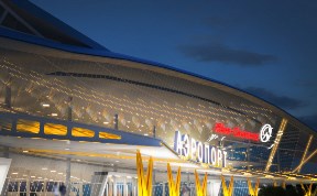 Фасад нового терминала аэропорта «Южно-Сахалинск» украсит профиль Чехова