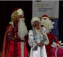 Дед Мороз и Снегурочка из Холмска признаны самыми музыкальными в Сахалинской области