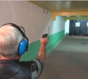 Сахалинские милиционеры в отставке встретились с молодыми коллегами и старыми сослуживцами в тире