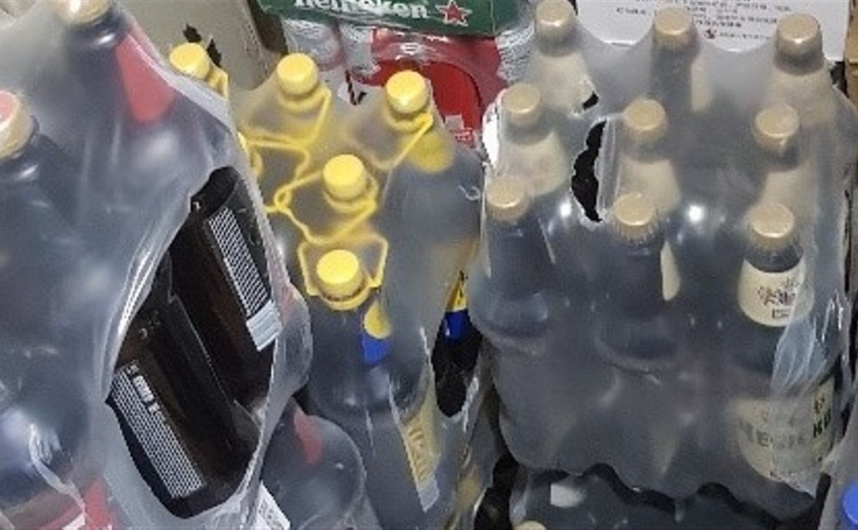 Нелегальную продажу алкоголя пресекли в одном из киосков Южно-Сахалинска