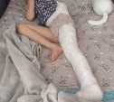Трещина в черепе, сломана нога: льдина рухнула с крыши на 4-летнюю девочку в Дальнем 