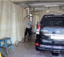 Незаконно работающих иностранцев выявили на одной из автомоек в Южно-Сахалинске