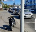 Внедорожник сбил 15-летнего бесправника на мопеде в Южно-Сахалинске 