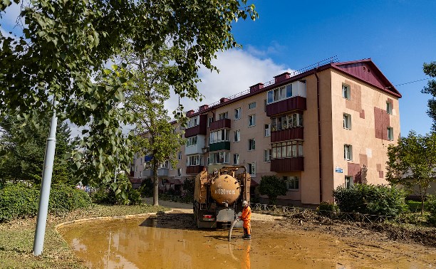 Одной из самых загрязненных территорий после циклона в Южно-Сахалинске оказался район Черёмушки