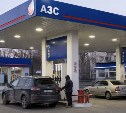 Поставки бензина увеличились в России после выхода из ремонта НПЗ — Новак