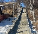 В Корсакове по просьбам жителей оборудуют видеокамерами городскую лестницу