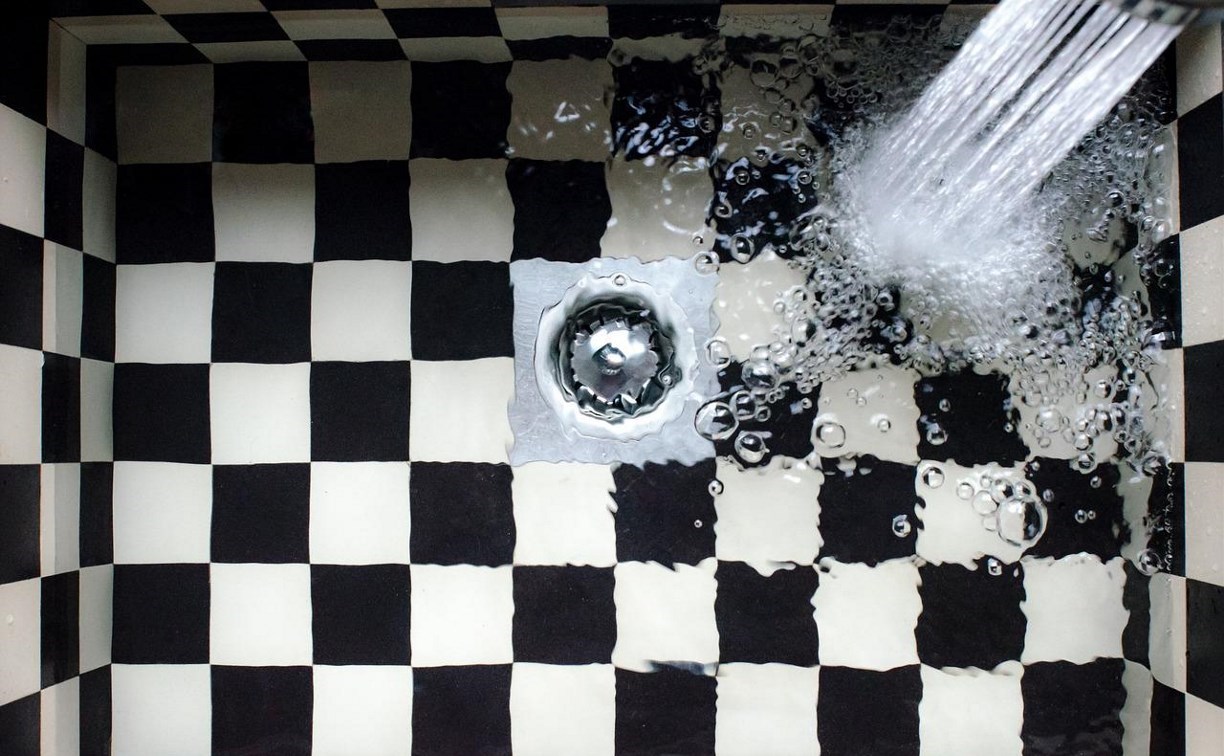 Из-за неотложных работ часть Корсакова проведёт четверг без воды