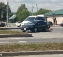 Два автомобиля не смогли разъехаться на улице Украинской в Южно-Сахалинске